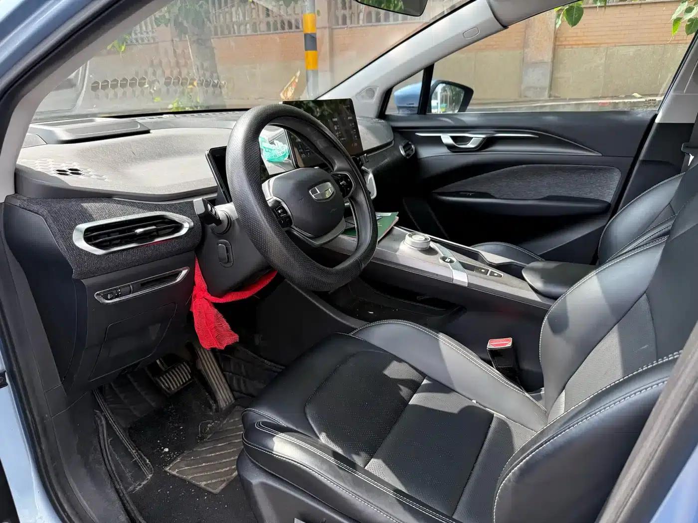 Geely Geometry C 2022 Blueberry C400 — миниатюра 4