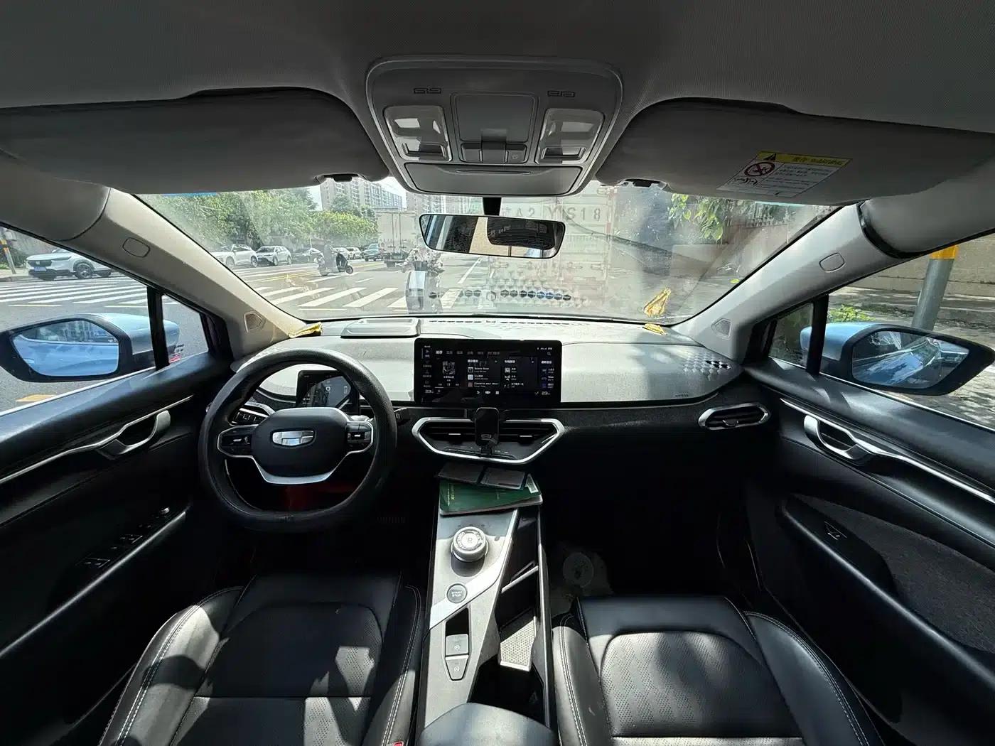 Geely Geometry C 2022 Blueberry C400 — миниатюра 6