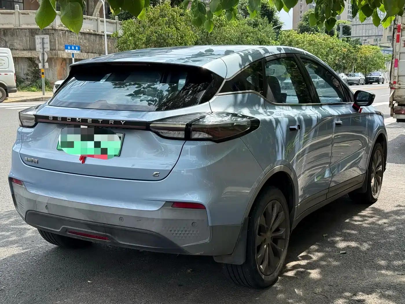 Geely Geometry C 2022 Blueberry C400 — миниатюра 8