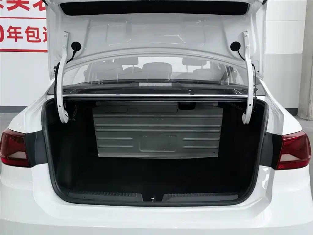 Jetta VA3 2021 1.5L Automatic Enjoy Edition — миниатюра 16