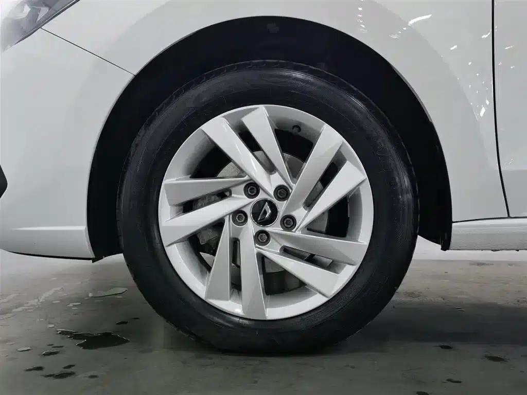 Jetta VA3 2021 1.5L Automatic Enjoy Edition — миниатюра 17