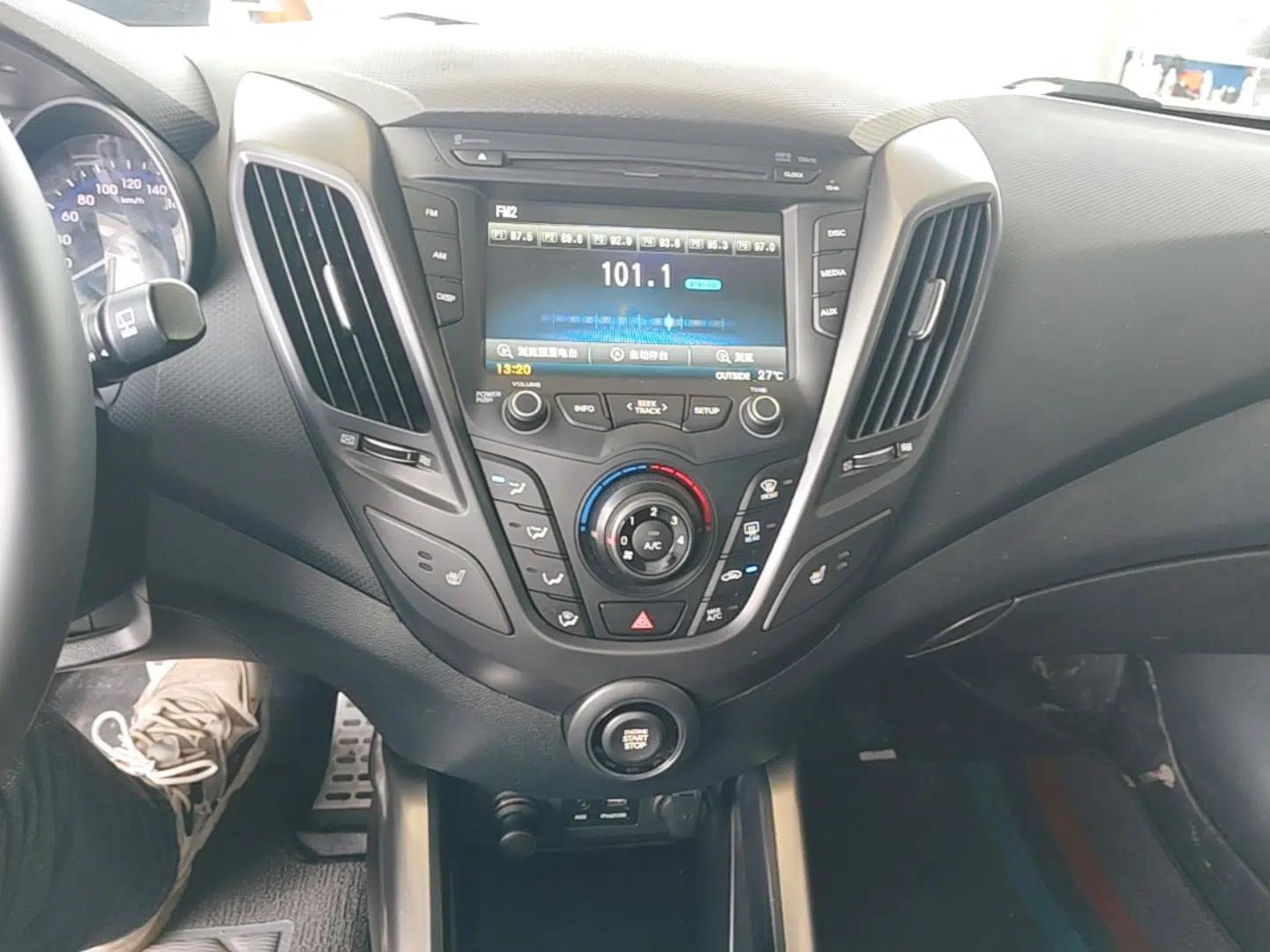 Hyundai Veloster 2012 1.6T Automatic Luxury Edition — миниатюра 16