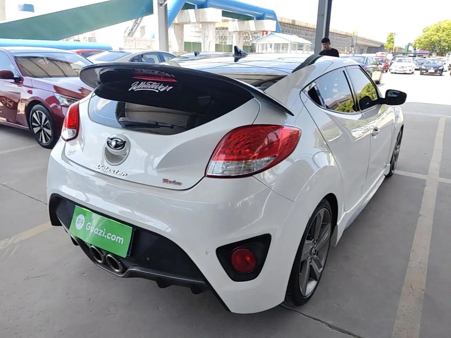 Hyundai Veloster 2012 1.6T Automatic Luxury Edition — миниатюра 6