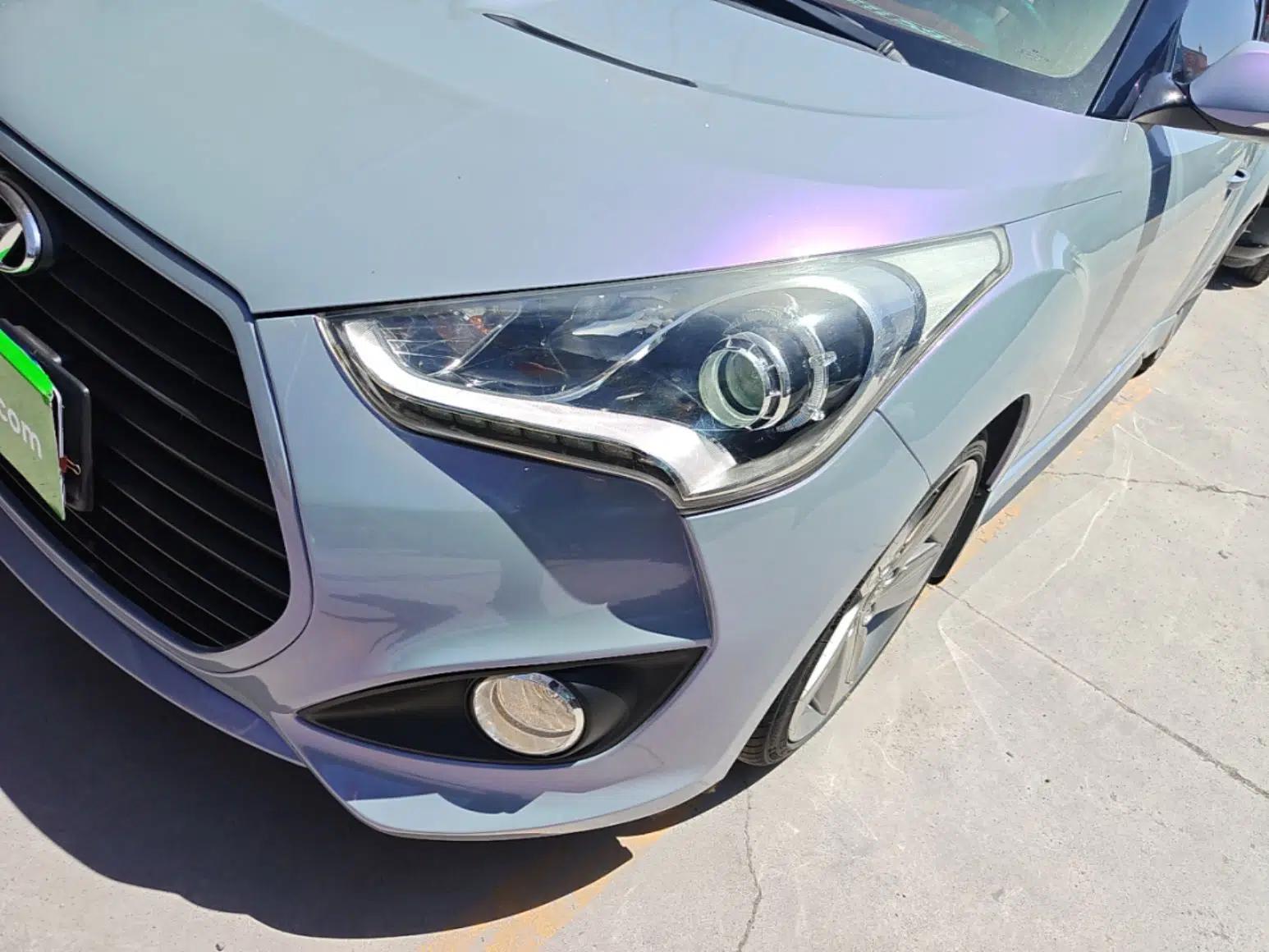 Hyundai Veloster 2012 1.6T Automatic Luxury Edition — миниатюра 9
