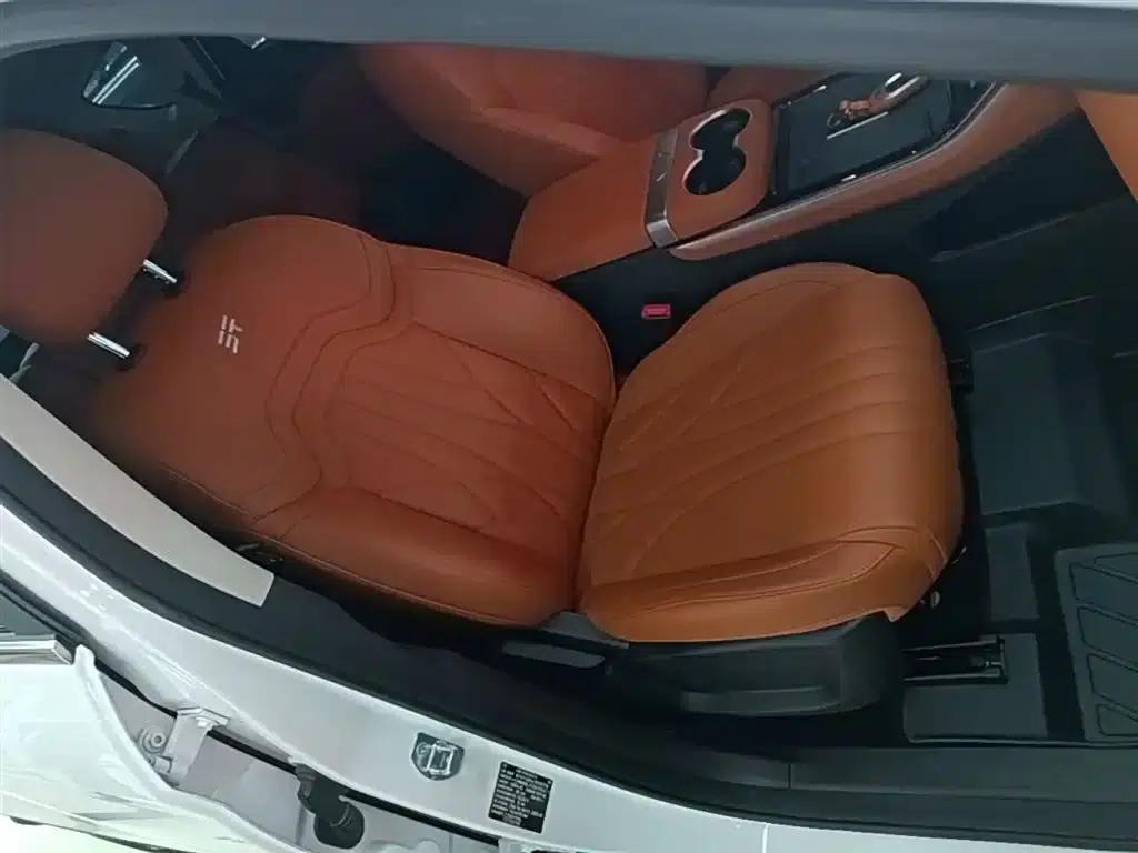 Jetour Mountain & Sea L7 2025 1.5T 120km Comfort Edition 5-seater — миниатюра 25