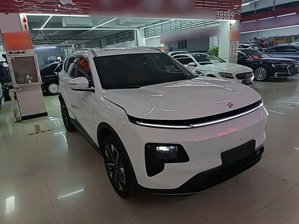 Jetour Mountain & Sea L7 2025 1.5T 120km Comfort Edition 5-seater — миниатюра 4