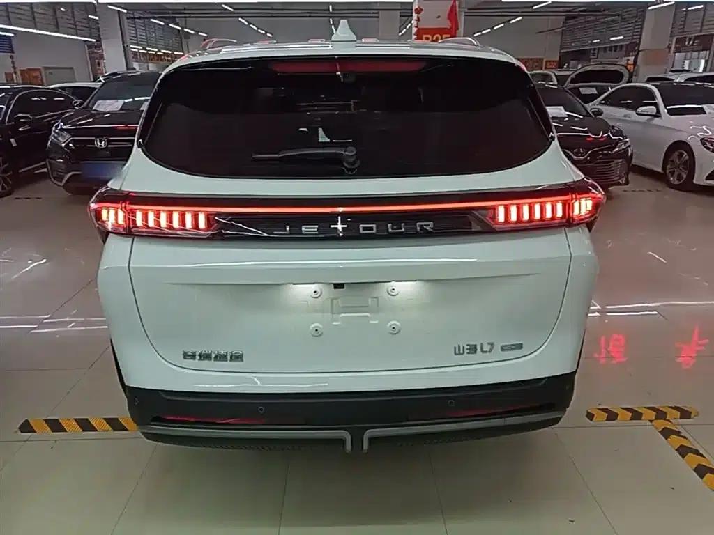 Jetour Mountain & Sea L7 2025 1.5T 120km Comfort Edition 5-seater — миниатюра 6