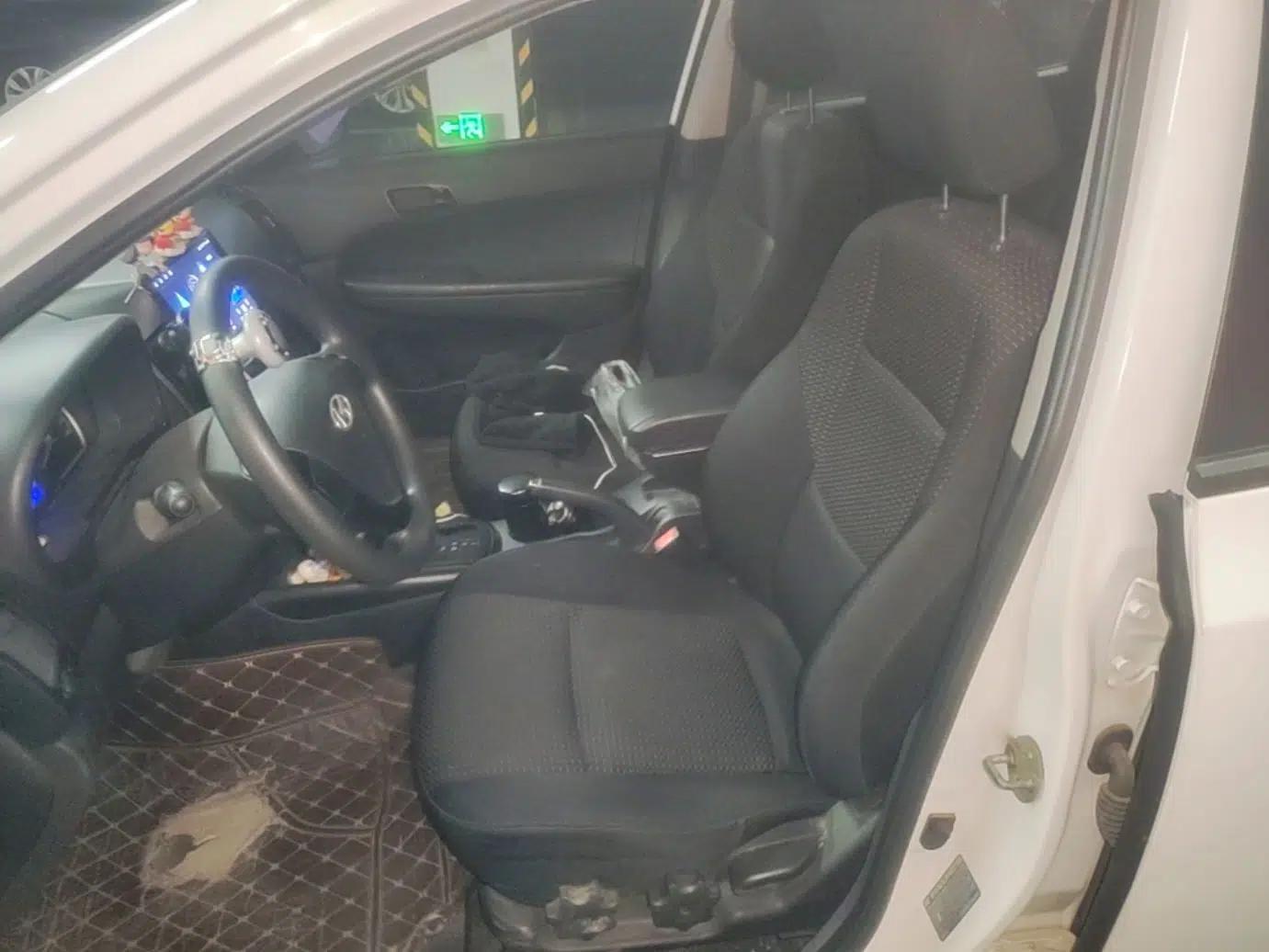 Hyundai i30 2009 1.6L Automatic Comfort Edition — миниатюра 16