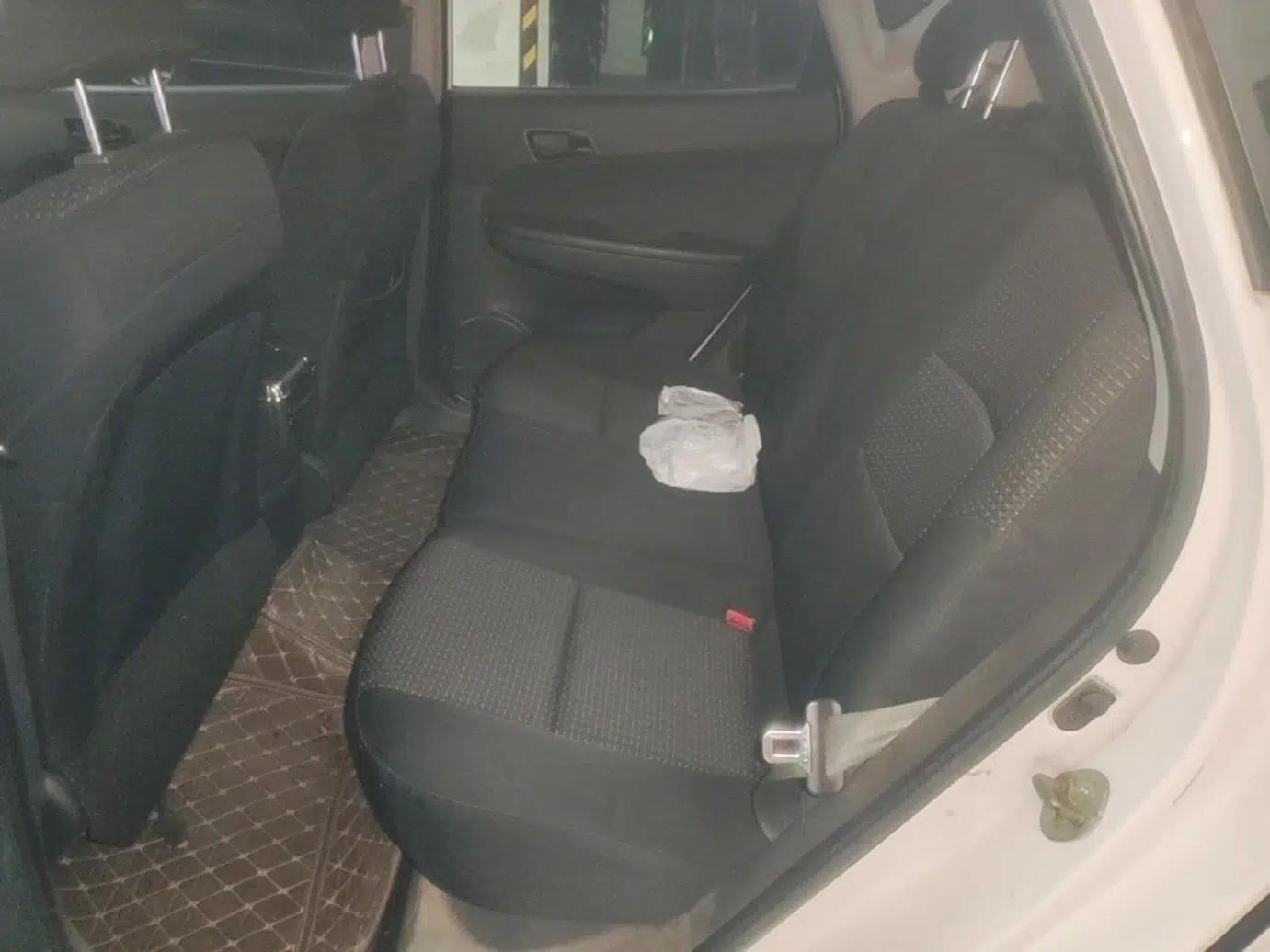Hyundai i30 2009 1.6L Automatic Comfort Edition — миниатюра 18