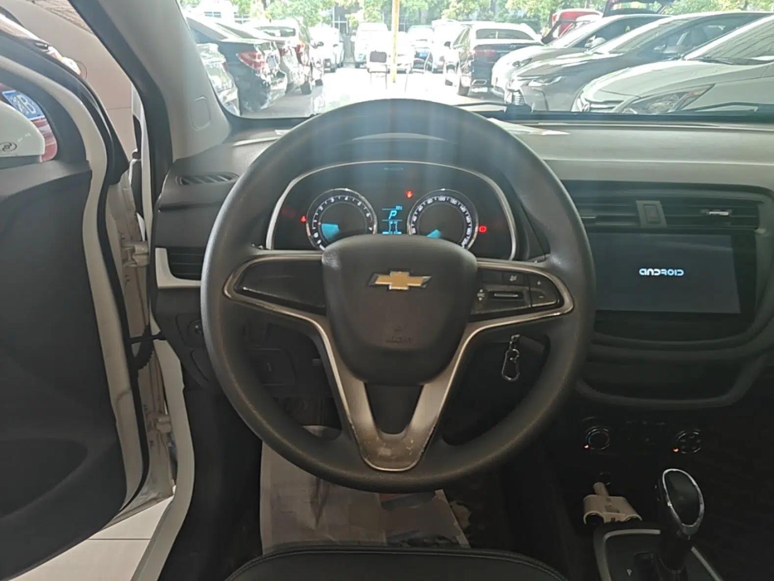 Chevrolet Lova RV 2016 1.5L Automatic Smart Drive Edition — миниатюра 14