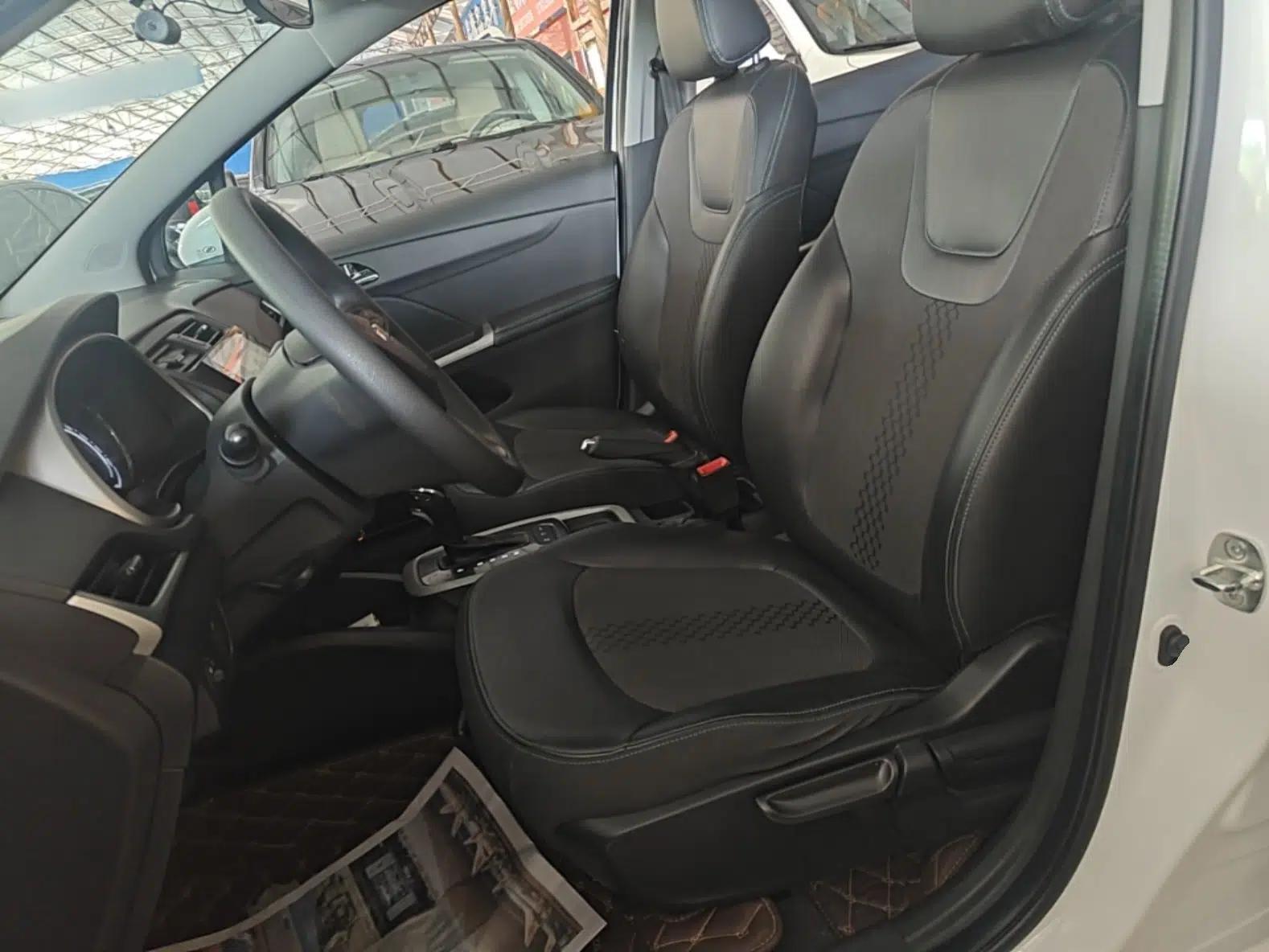 Chevrolet Lova RV 2016 1.5L Automatic Smart Drive Edition — миниатюра 18