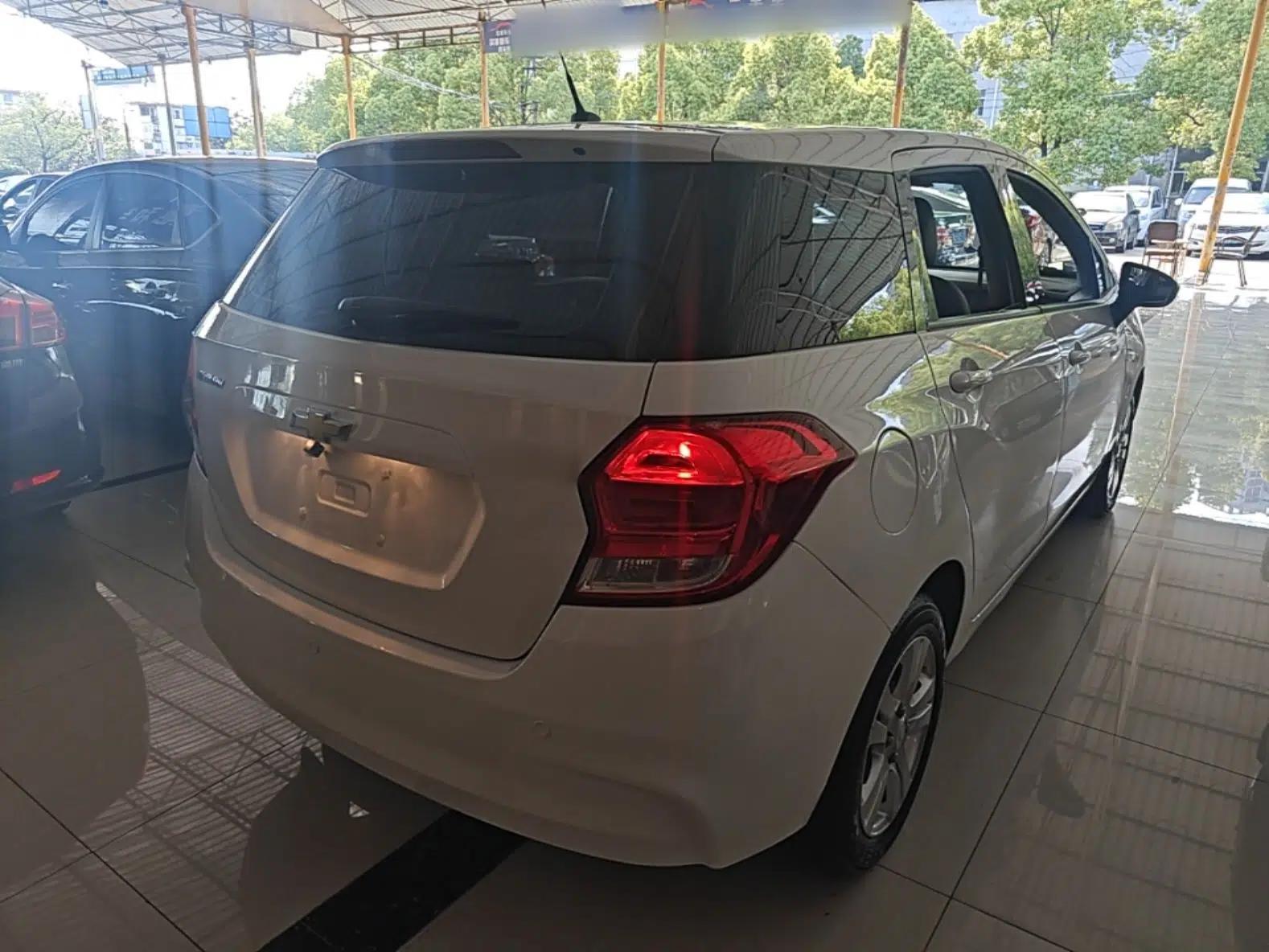 Chevrolet Lova RV 2016 1.5L Automatic Smart Drive Edition — миниатюра 6