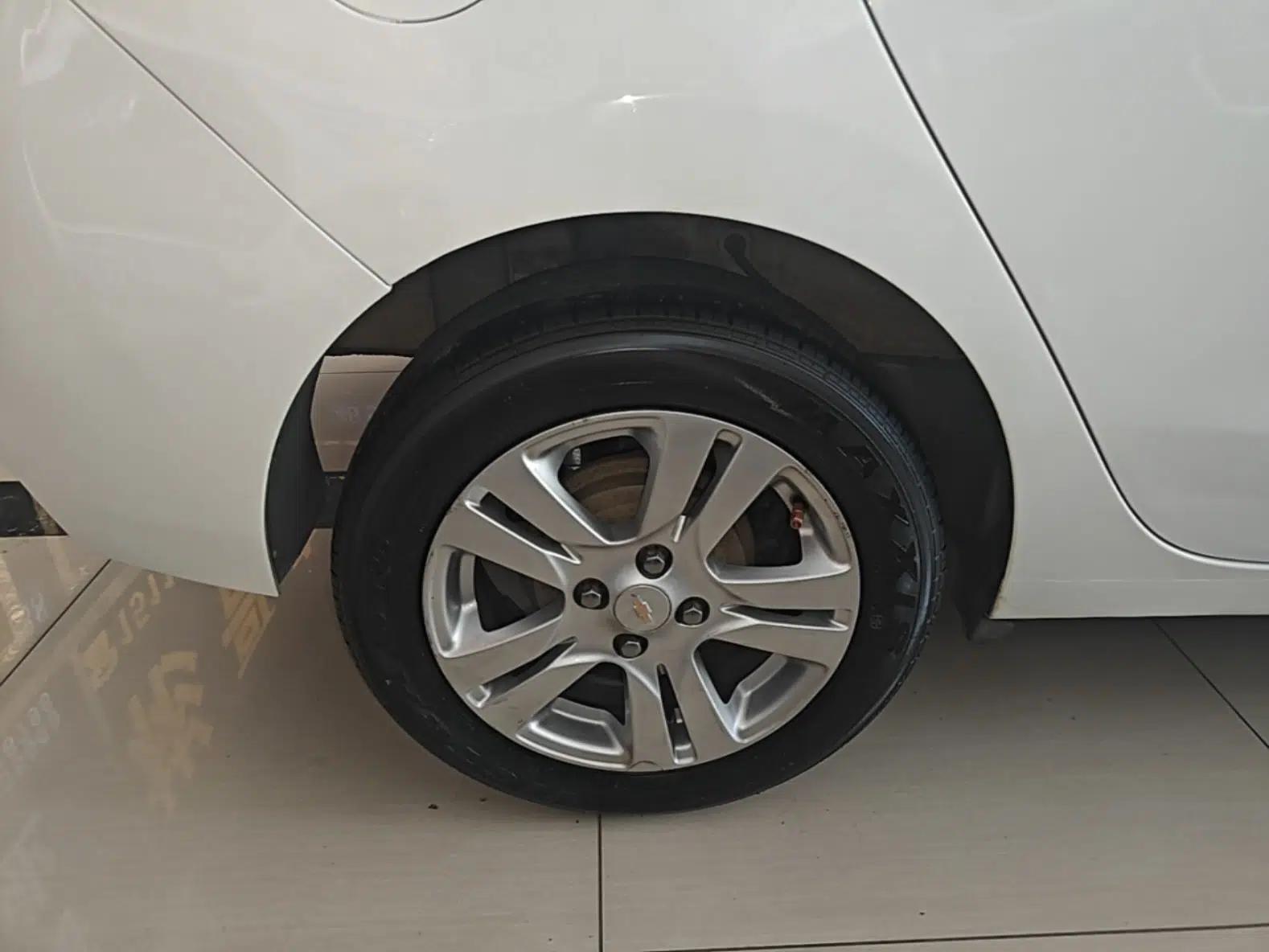 Chevrolet Lova RV 2016 1.5L Automatic Smart Drive Edition — миниатюра 10