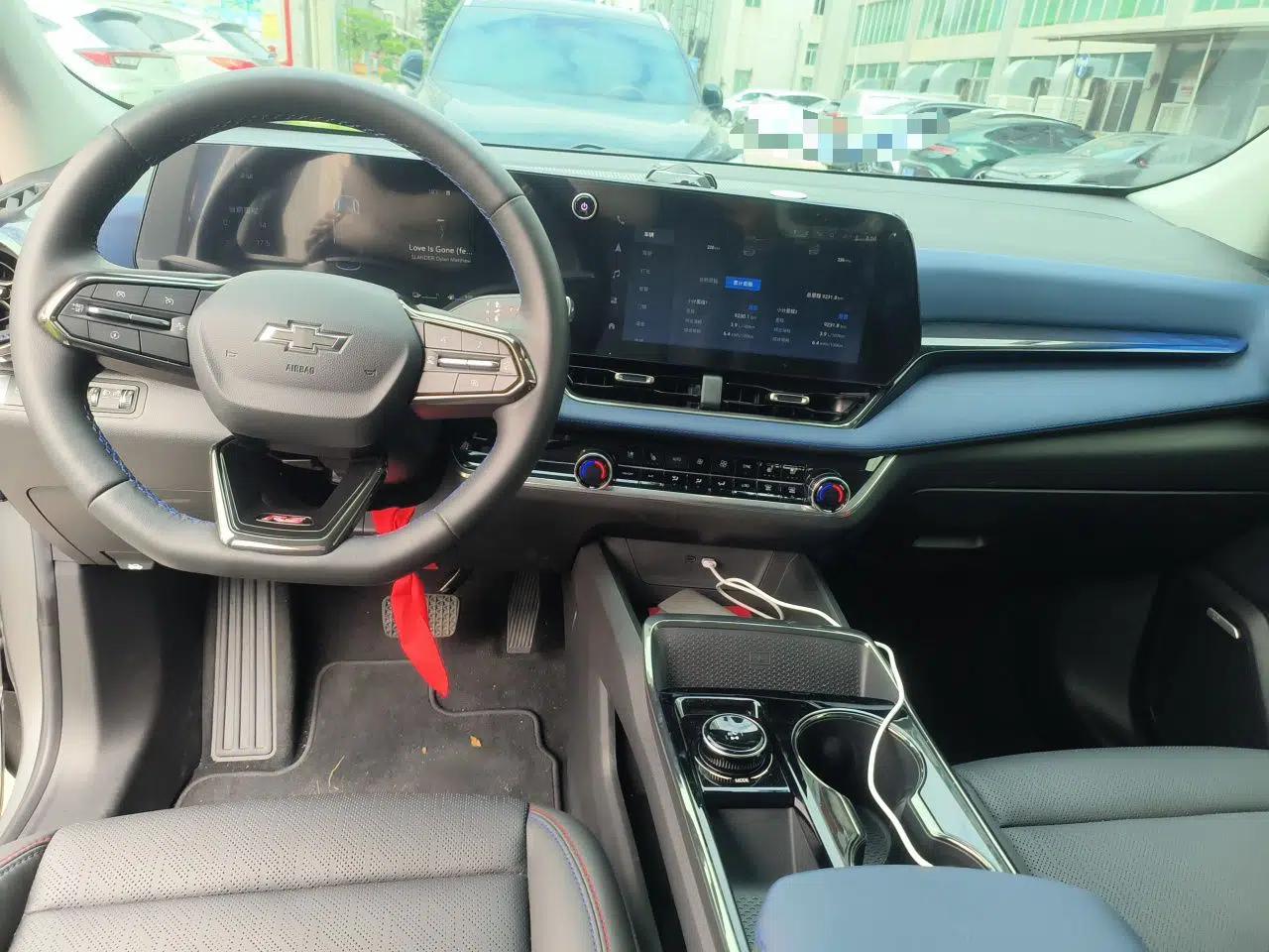 Chevrolet Equinox Plus 2024 102km RS Ultimate Edition — миниатюра 10