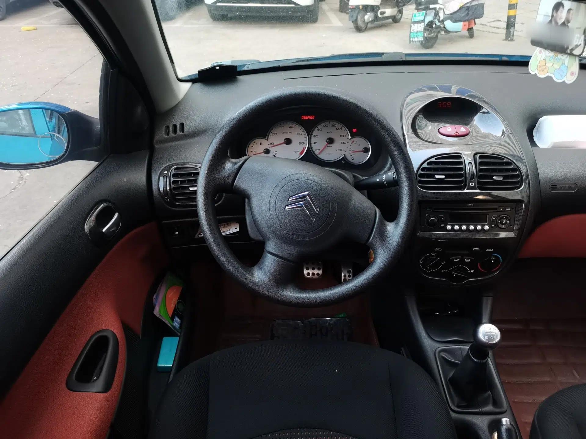 Citroen C2 2012 1.4L Manual Sport Model — миниатюра 11