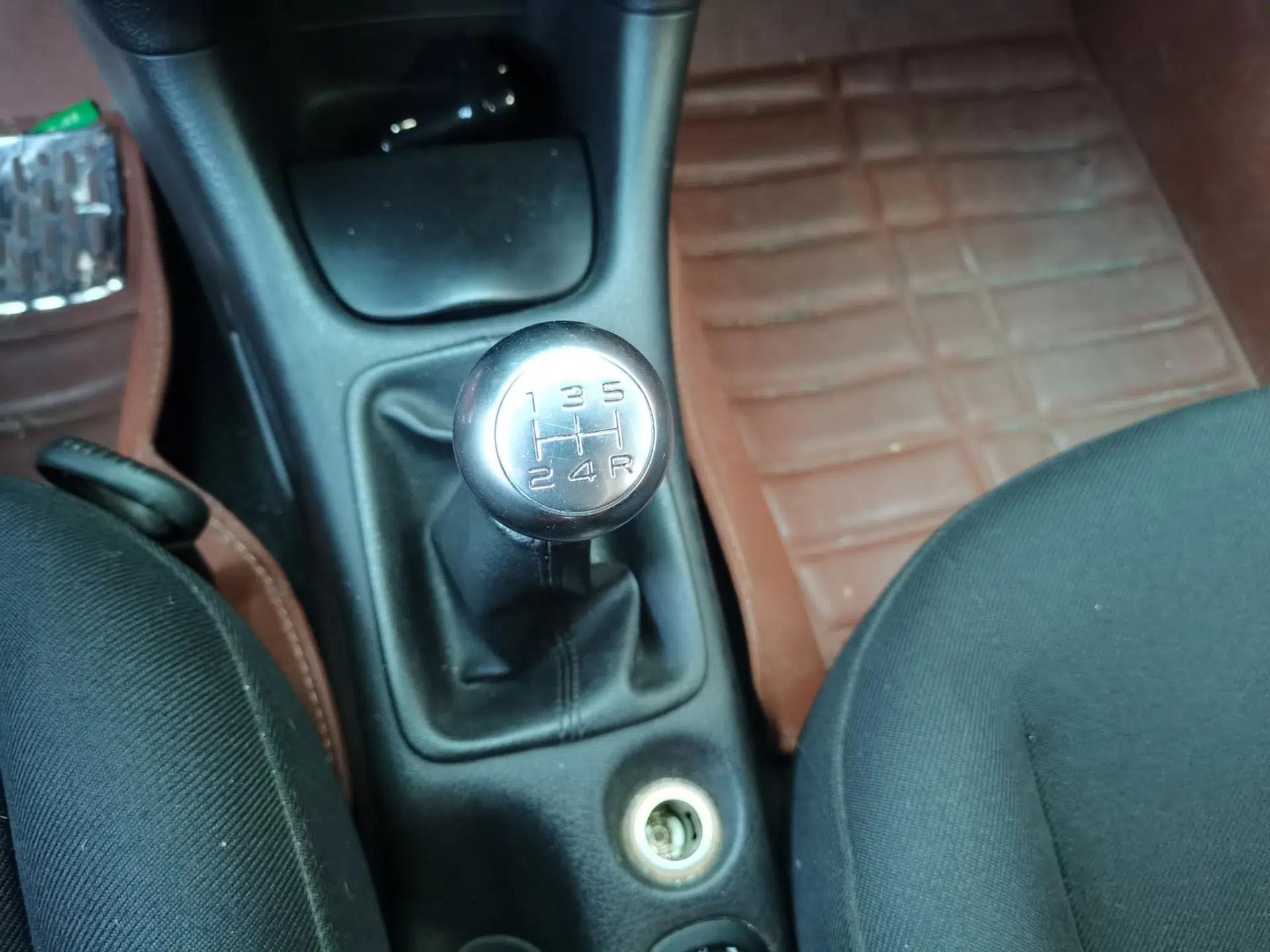 Citroen C2 2012 1.4L Manual Sport Model — миниатюра 15