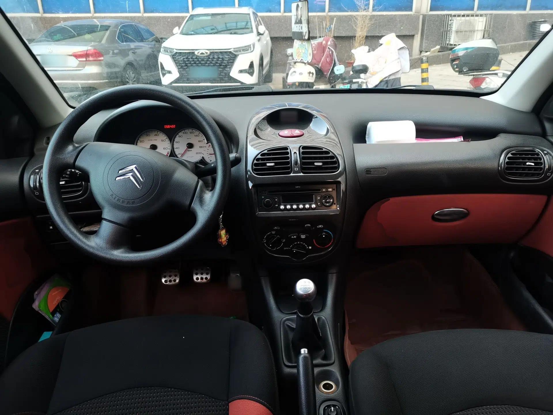 Citroen C2 2012 1.4L Manual Sport Model — миниатюра 10
