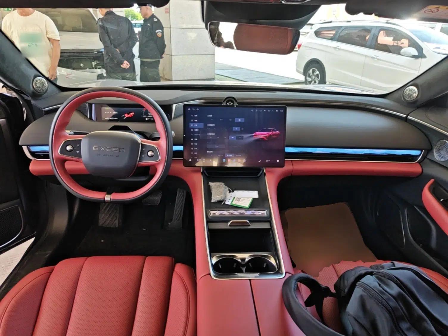 EXEED Star Era ES 2025 Extended-Range Max Urban Assisted Driving — миниатюра 12