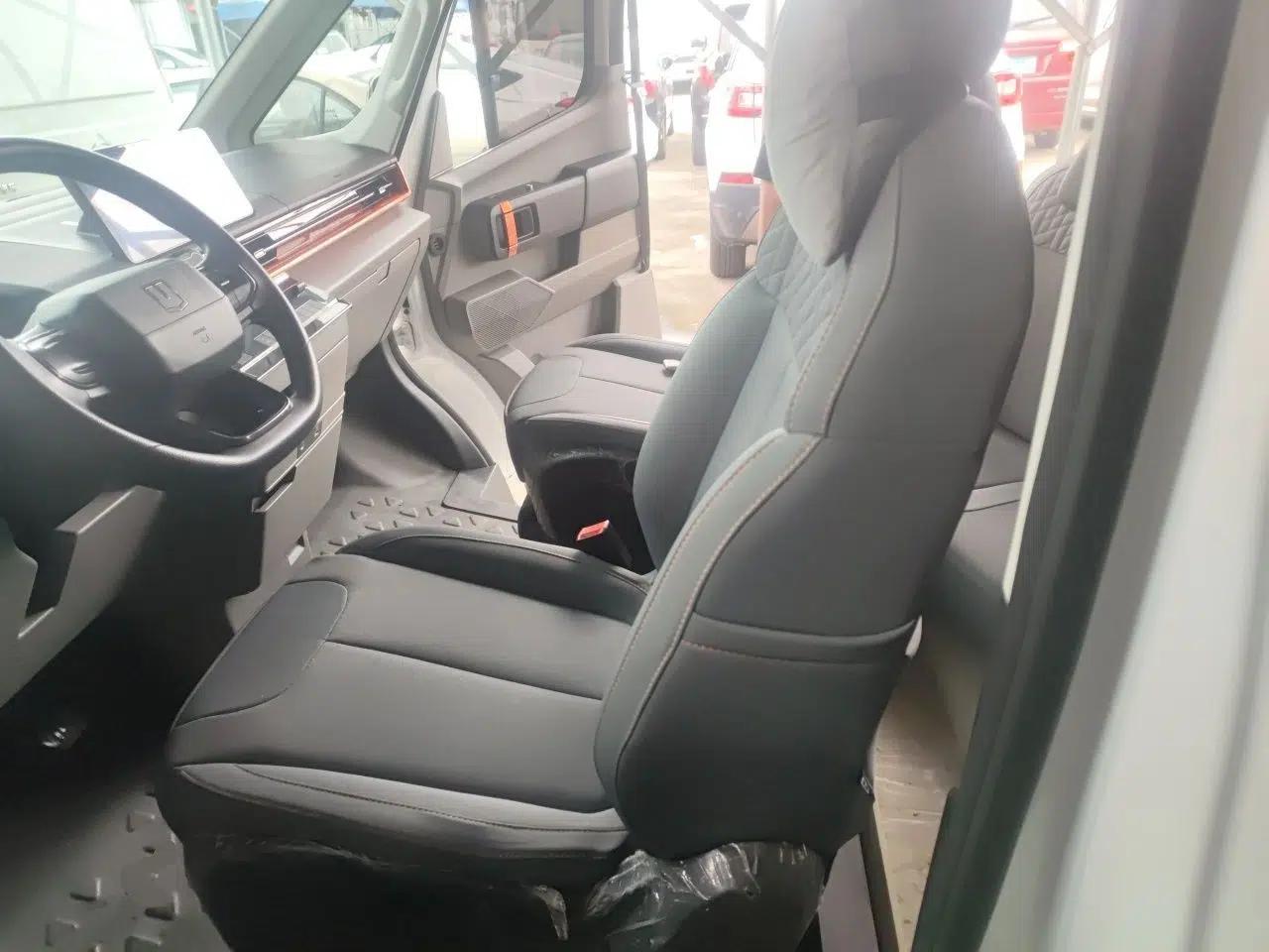 Farizon Super VAN 2025 Model, Zhifu Edition, Mid-axle Medium-roof, 83 kWh — миниатюра 16