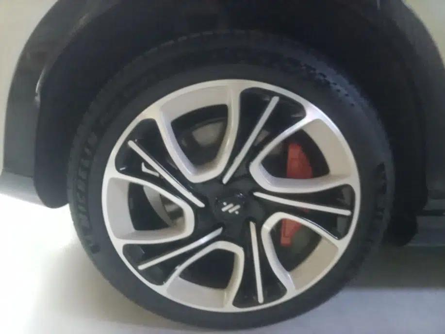 IM LS7 2024 100kWh Max Lux Rear-Drive Version — миниатюра 10