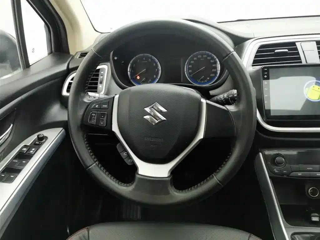 2014 Vitara 1.6L Manual 2WD Elite — миниатюра 11