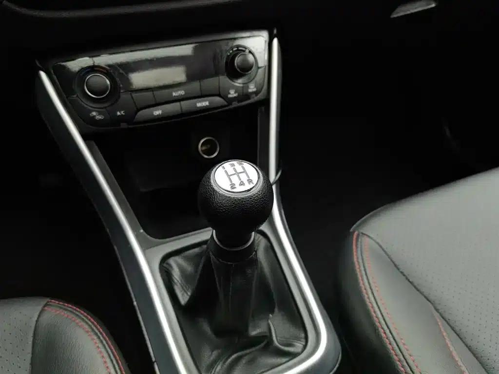 2014 Vitara 1.6L Manual 2WD Elite — миниатюра 13