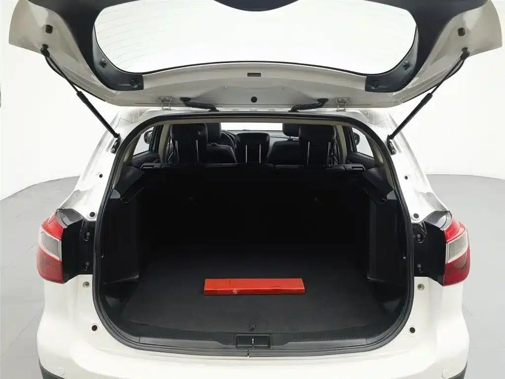 2014 Vitara 1.6L Manual 2WD Elite — миниатюра 16