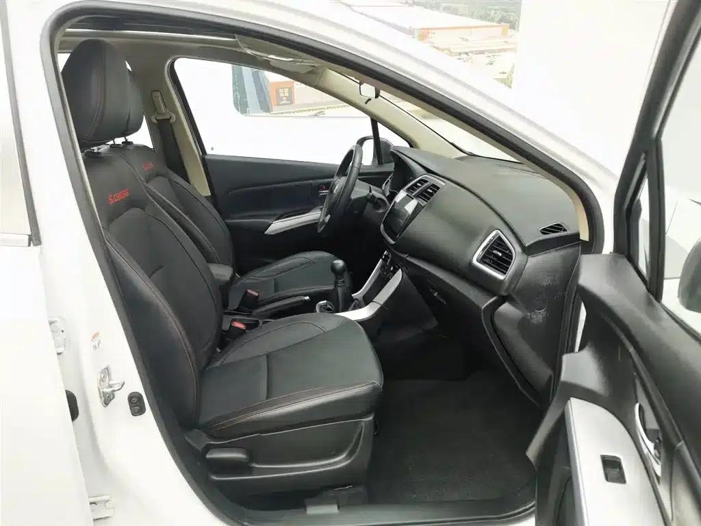 2014 Vitara 1.6L Manual 2WD Elite — миниатюра 23
