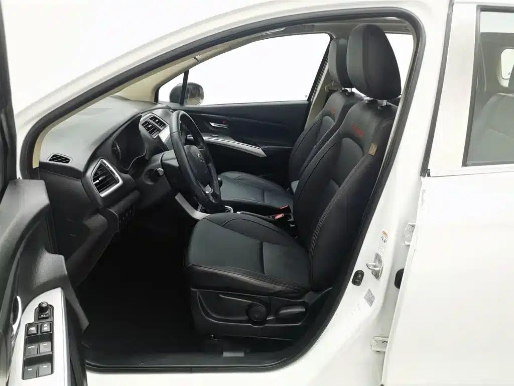 2014 Vitara 1.6L Manual 2WD Elite — миниатюра 10