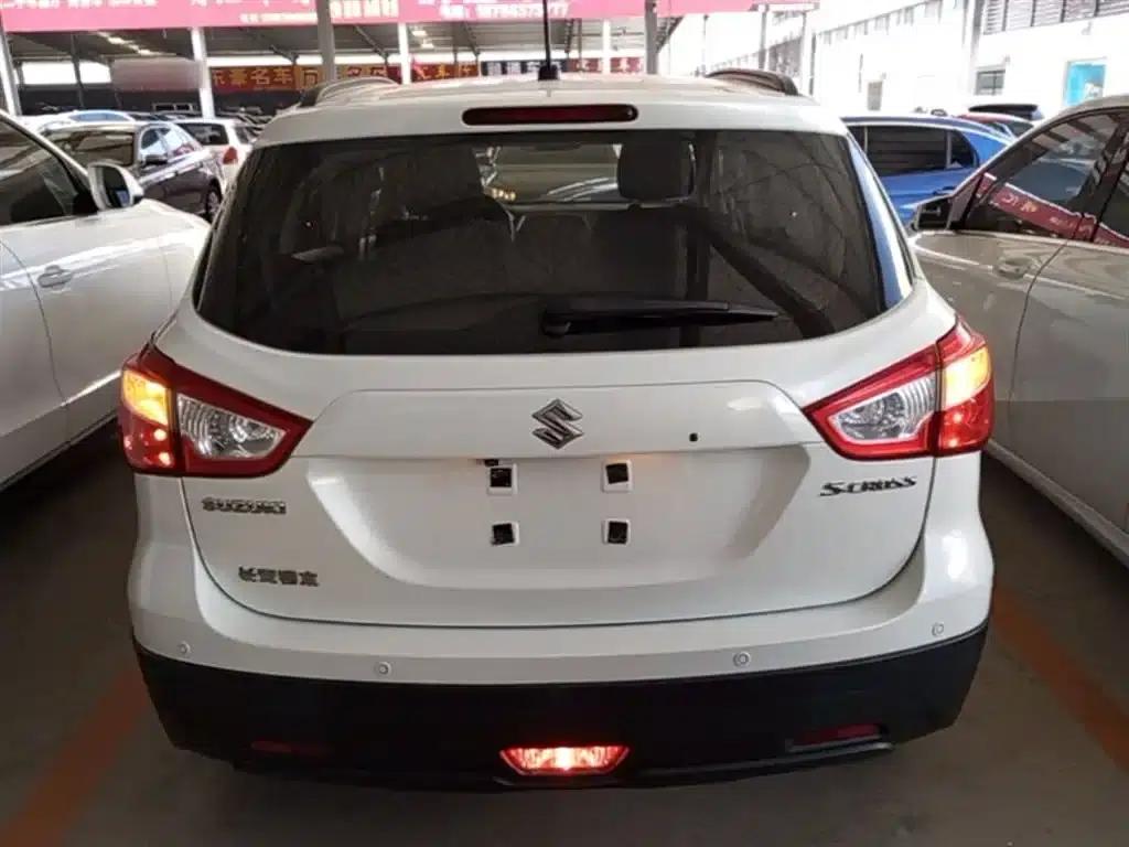 2014 Vitara 1.6L Manual 2WD Entry-level — миниатюра 6