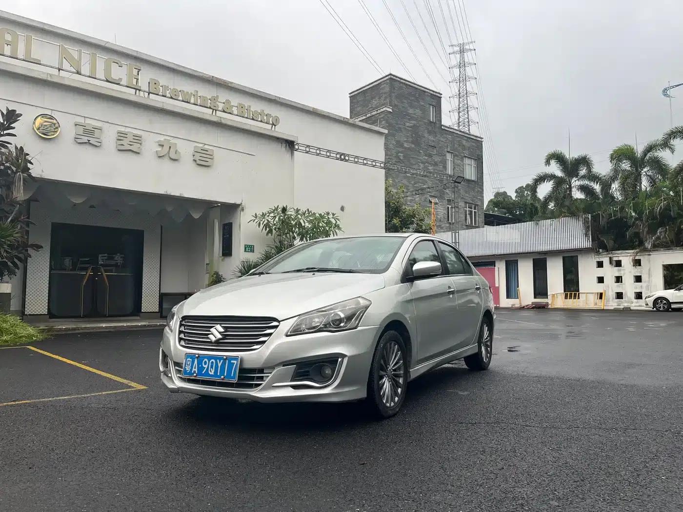 Ciaz 2015 1.6L Manual Enjoyment Edition — миниатюра 1