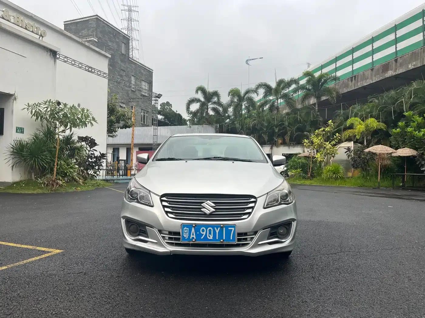 Ciaz 2015 1.6L Manual Enjoyment Edition — миниатюра 2