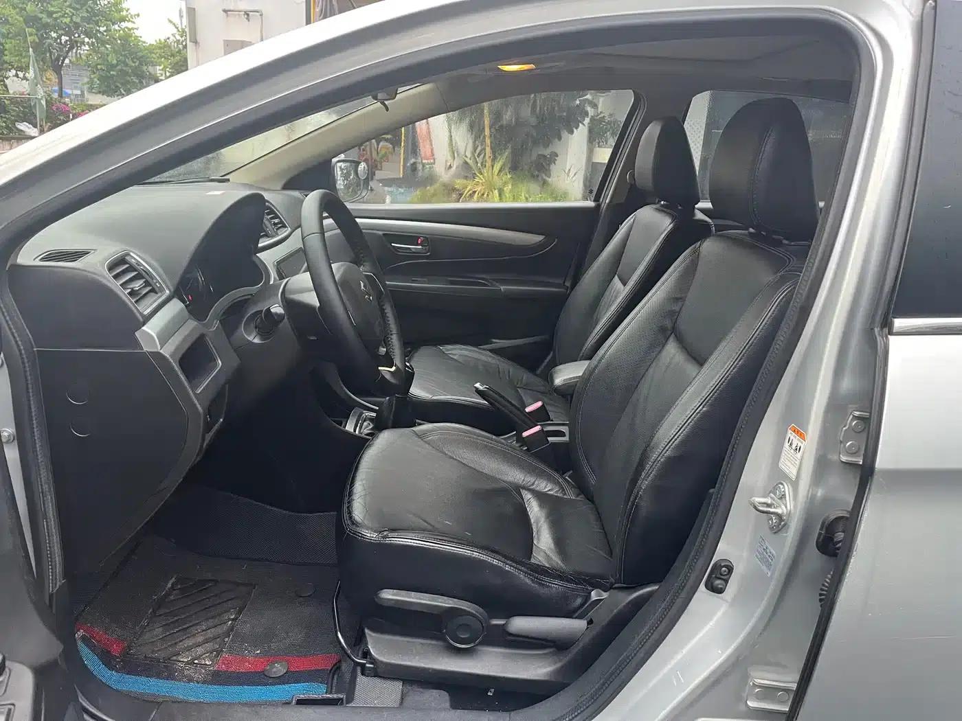 Ciaz 2015 1.6L Manual Enjoyment Edition — миниатюра 9