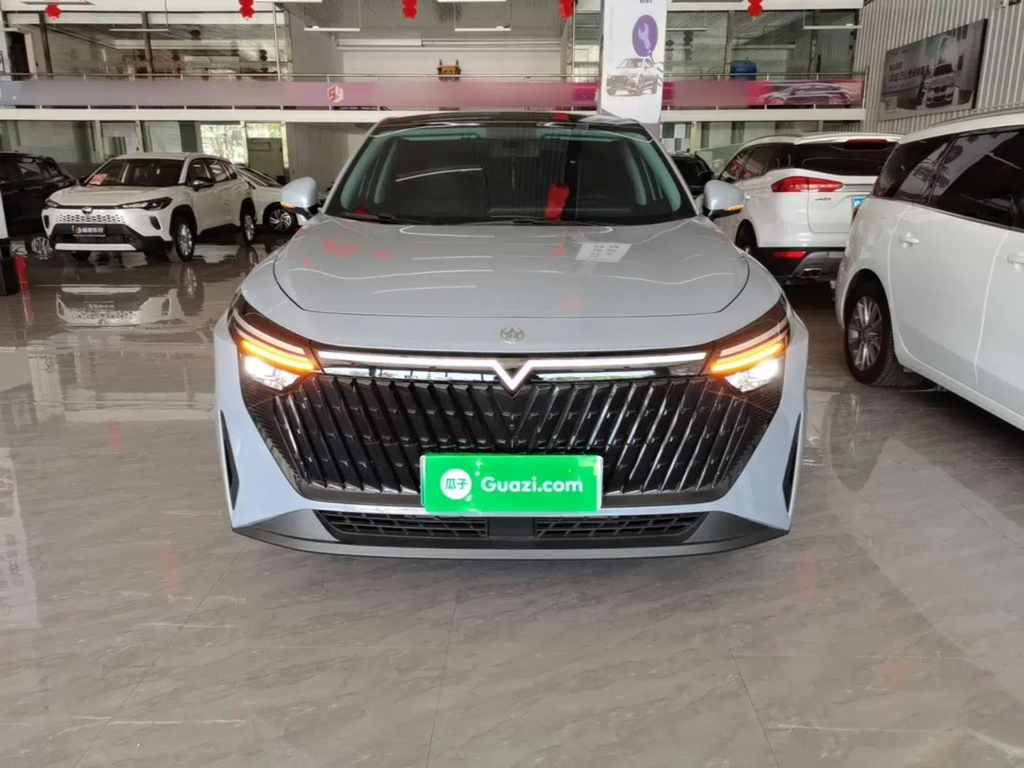 Venucia V DD-i 2023 60km iD Version — миниатюра 2