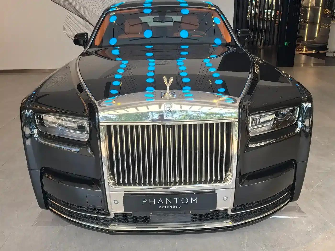 2024 Phantom Long Wheelbase Series II — миниатюра 16
