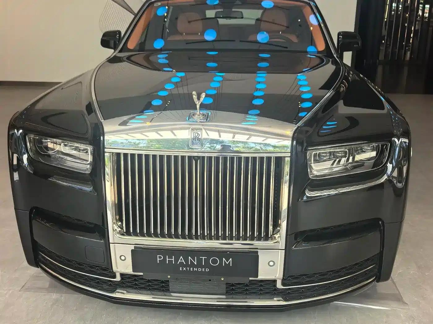 2024 Phantom Long Wheelbase Series II — миниатюра 3
