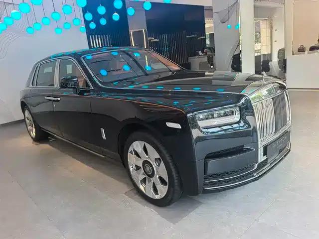 2024 Phantom Long Wheelbase Series II