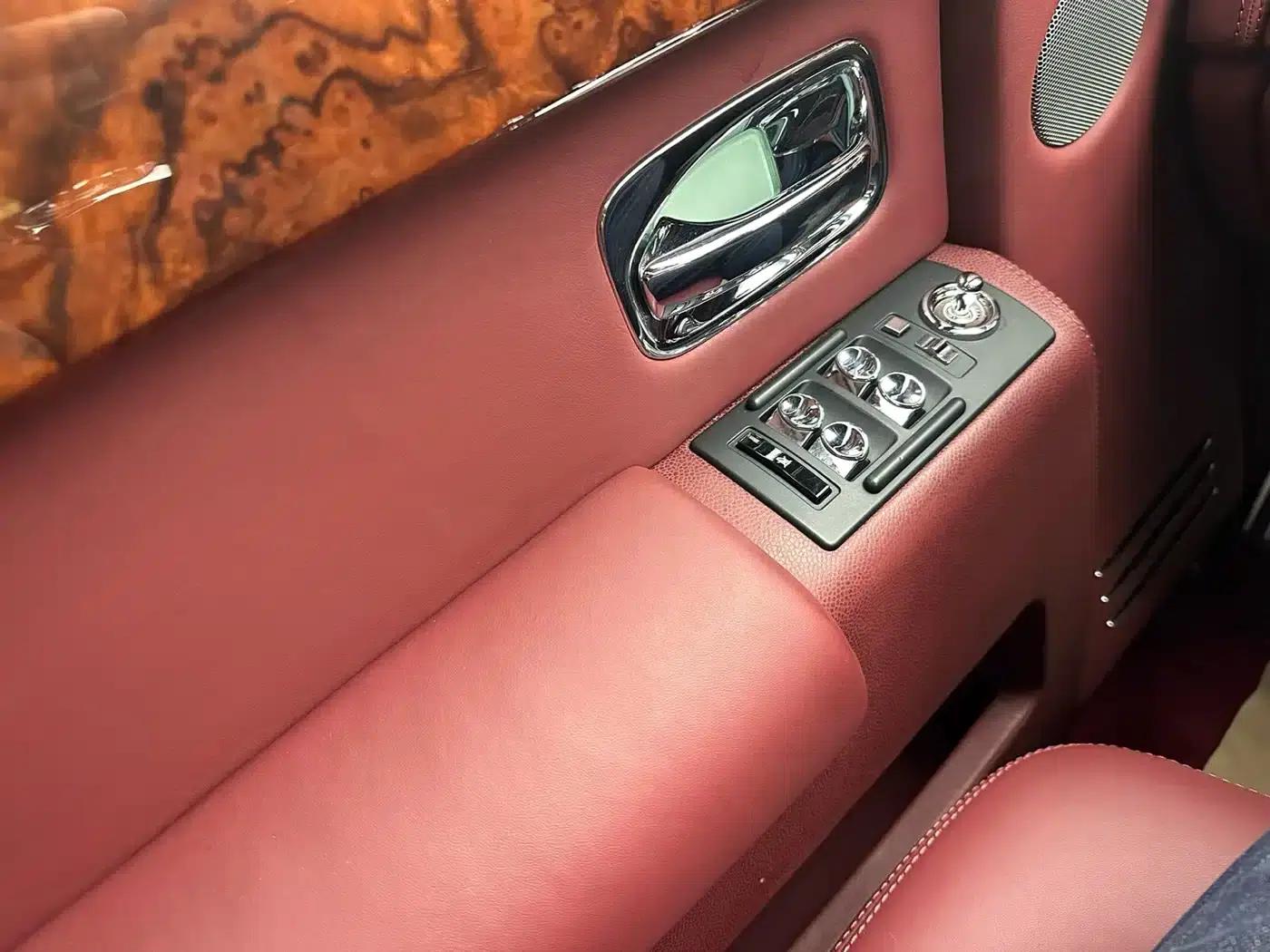 2013 Phantom 6.7L Standard Edition — миниатюра 13