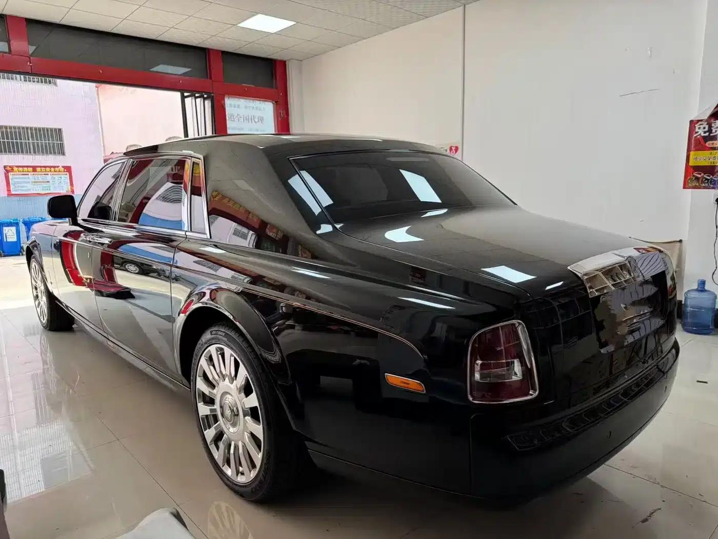 2006 Phantom 6.7L Extended Wheelbase (EWB) — миниатюра 3