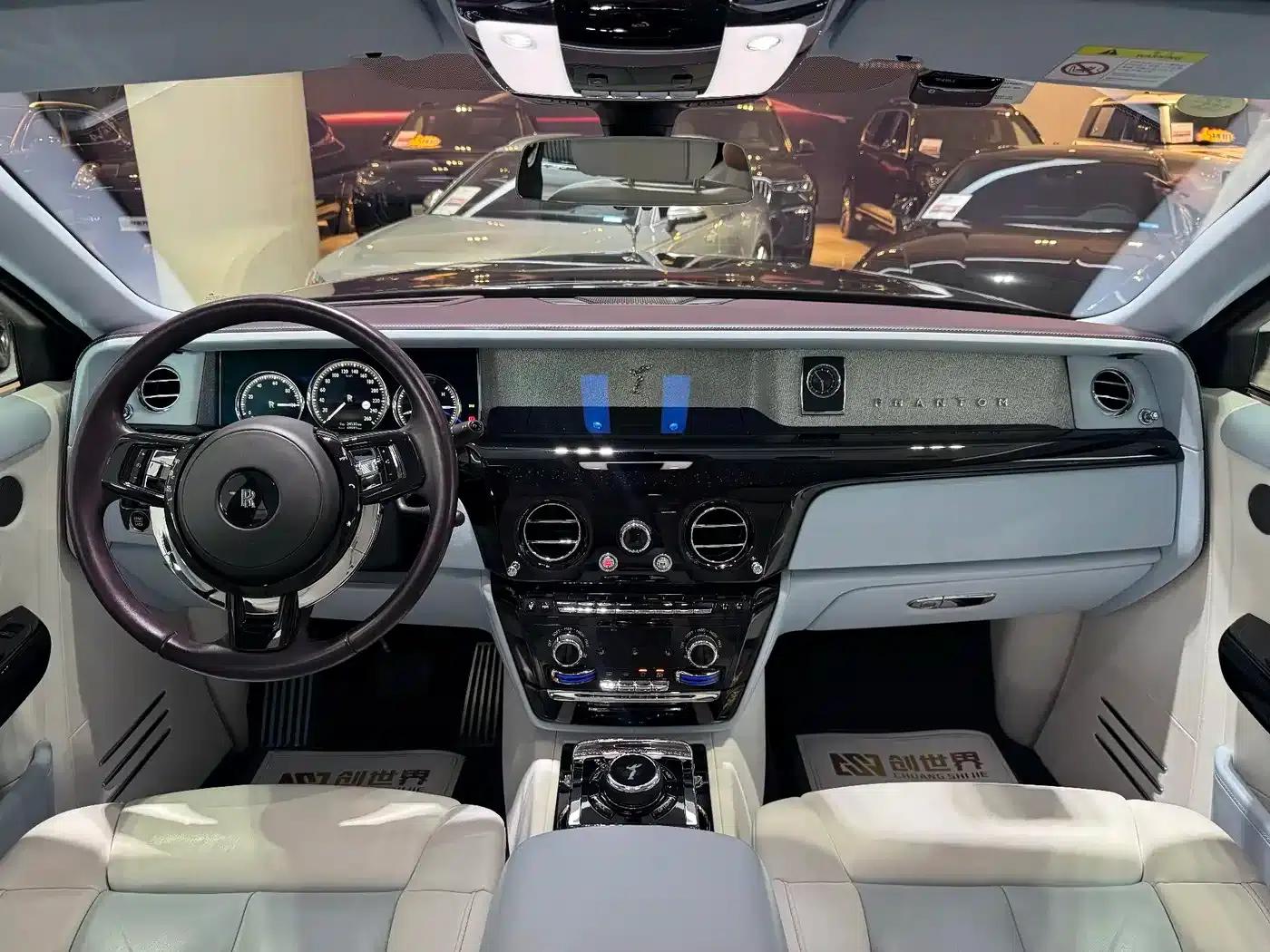 2018 Phantom 6.7T Long Wheelbase — миниатюра 11