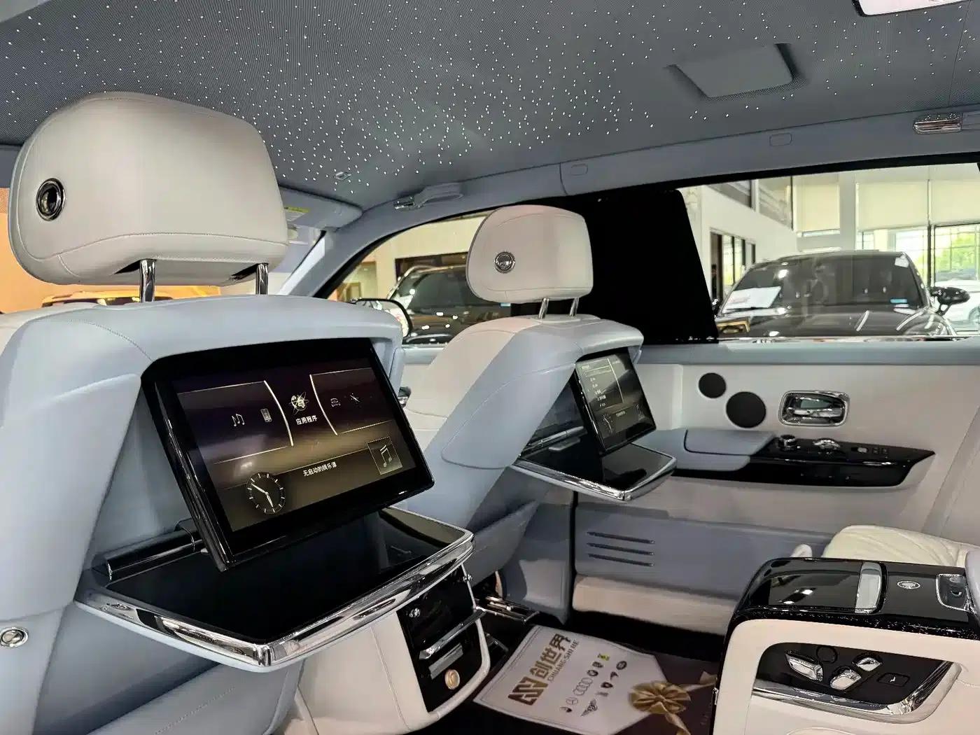 2018 Phantom 6.7T Long Wheelbase — миниатюра 13