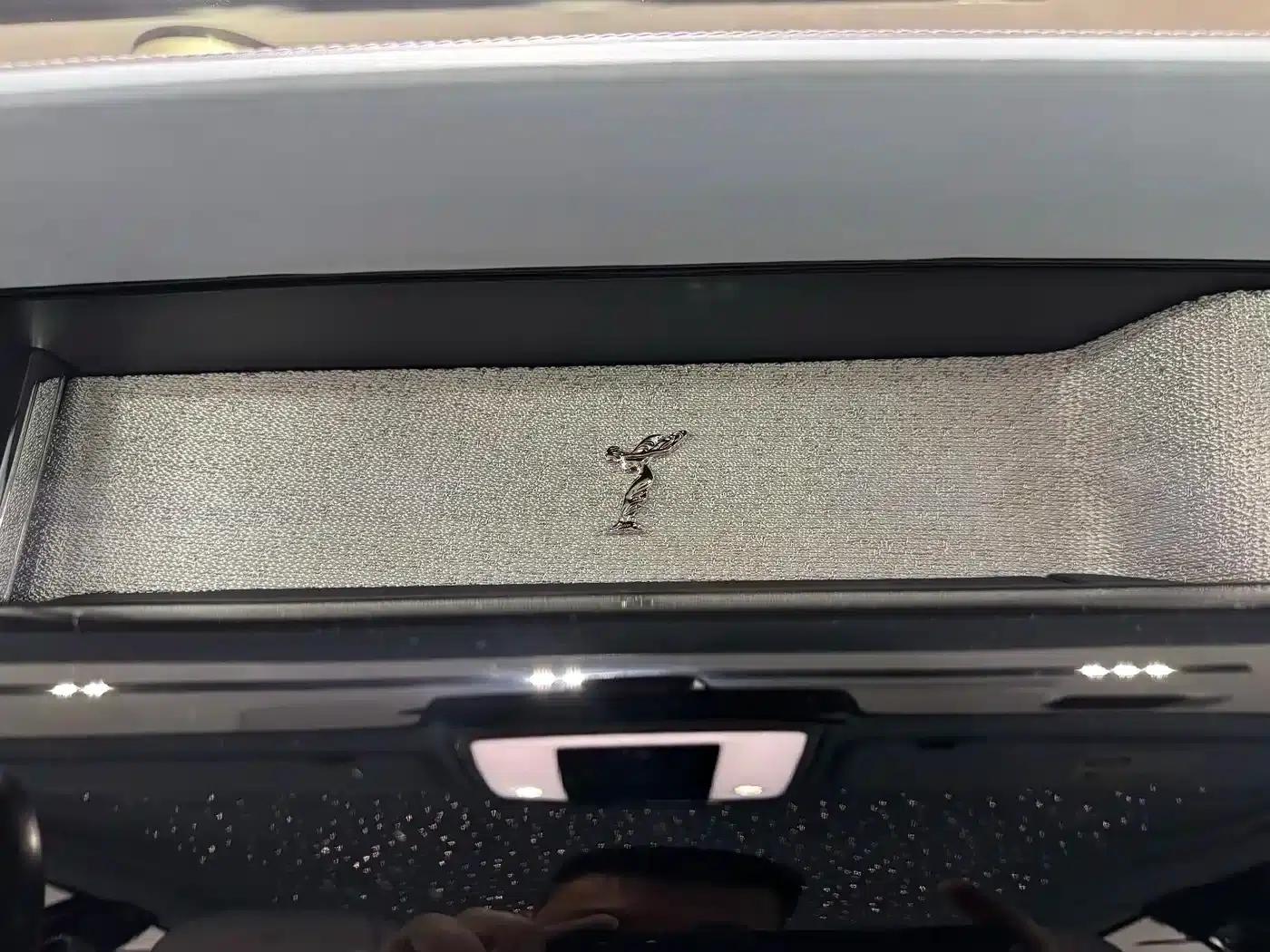 2018 Phantom 6.7T Long Wheelbase — миниатюра 15