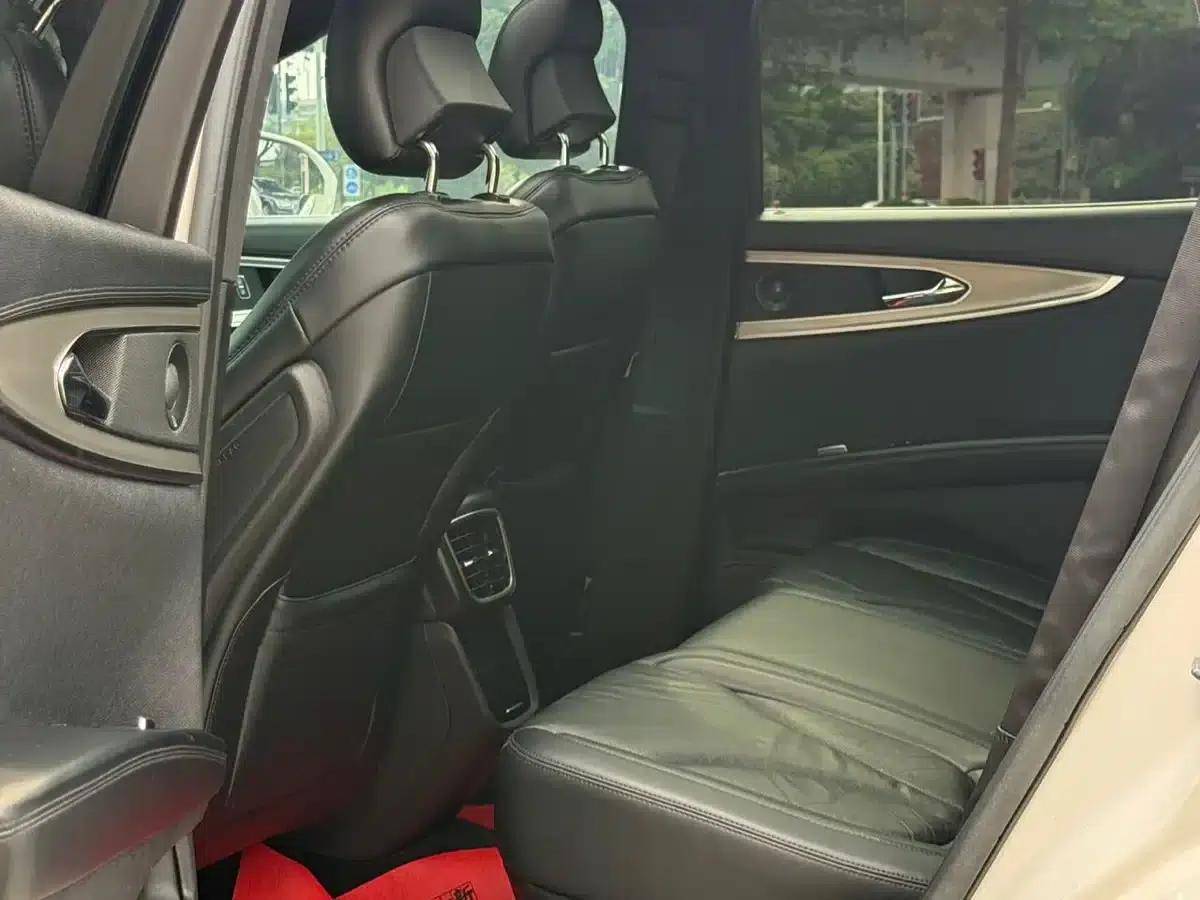 Lincoln MKX 2015 2.0T AWD Premium Edition — миниатюра 14