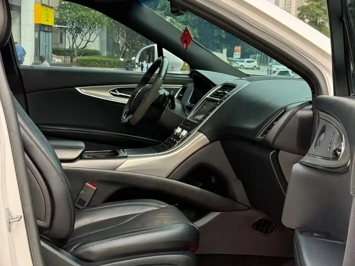 Lincoln MKX 2015 2.0T AWD Premium Edition — миниатюра 23