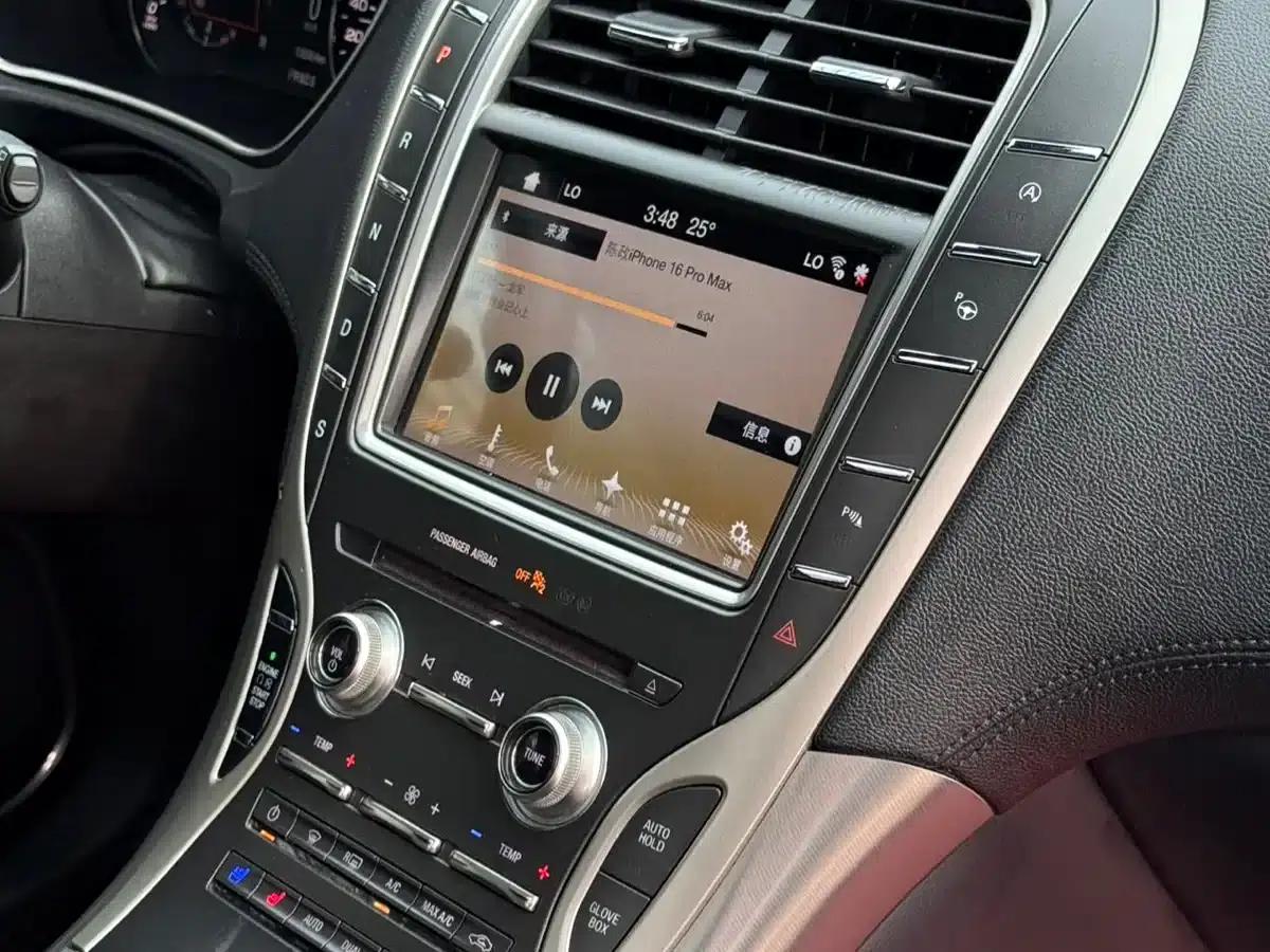 Lincoln MKX 2015 2.0T AWD Premium Edition — миниатюра 24