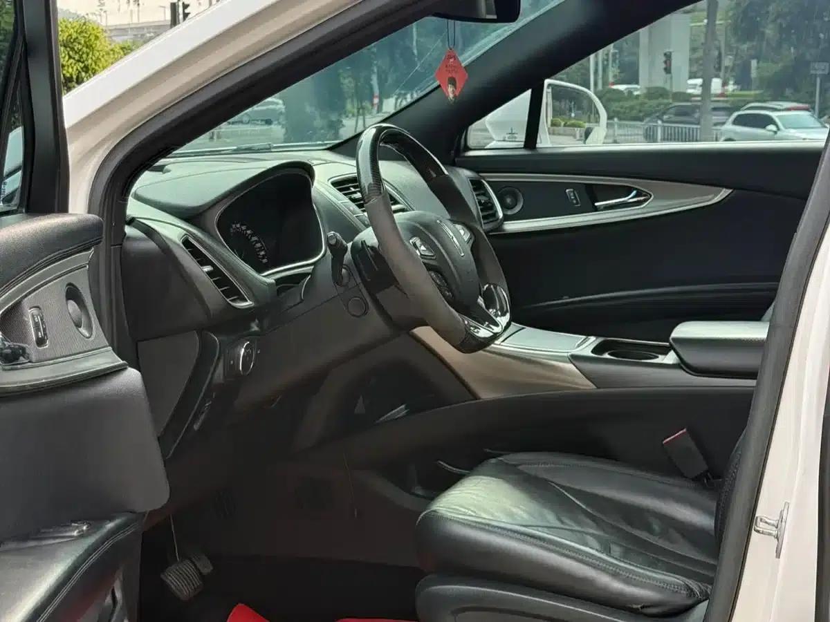 Lincoln MKX 2015 2.0T AWD Premium Edition — миниатюра 10
