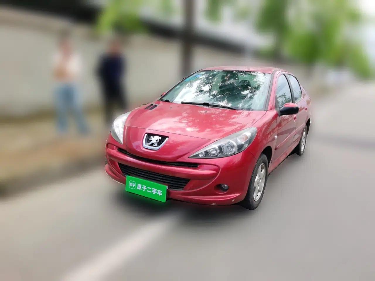 Peugeot 207 2011 Sedan 1.4L Manual Yule Edition — миниатюра 1