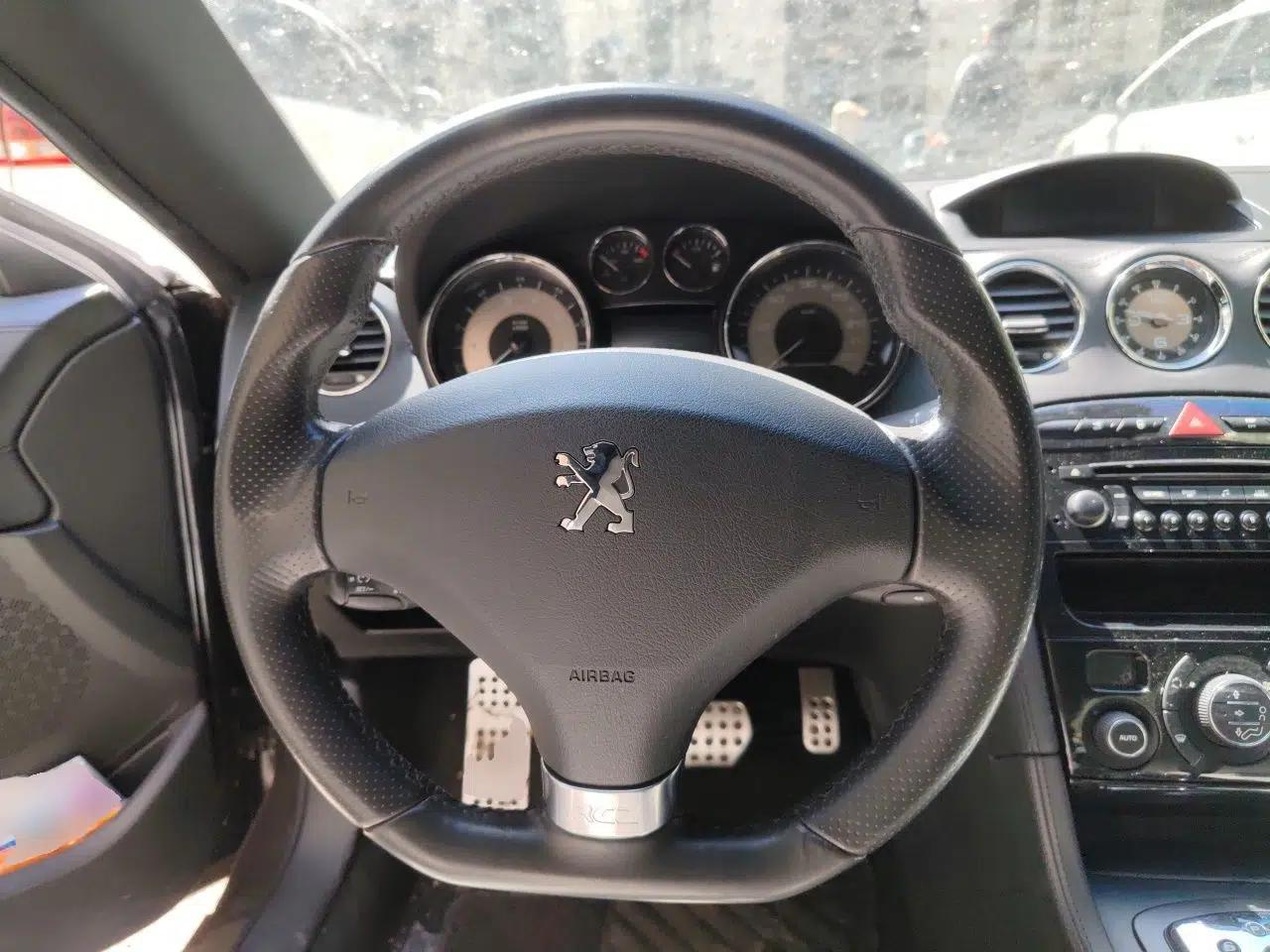 Peugeot RCZ 2011 1.6T Luxury Sport Model — миниатюра 11