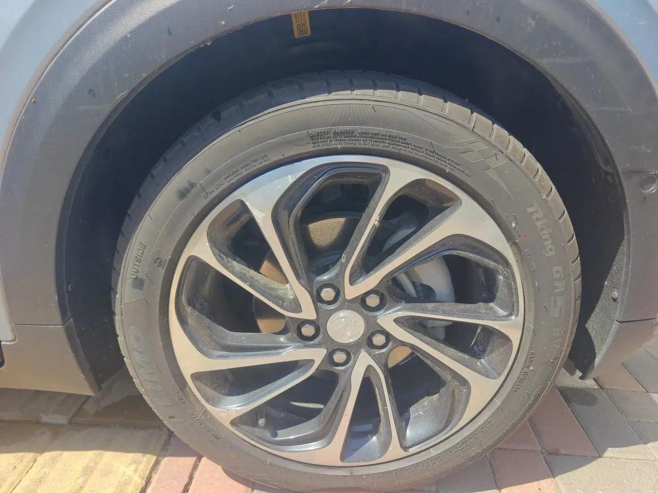 Buick Velite 7 2020 652E Connected Smart Car — миниатюра 8