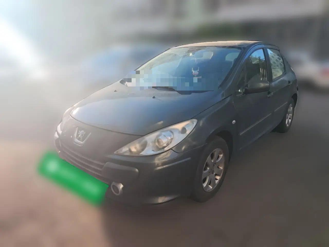 Peugeot 307 2012 Hatchback 1.6L Automatic Comfort Edition — миниатюра 1